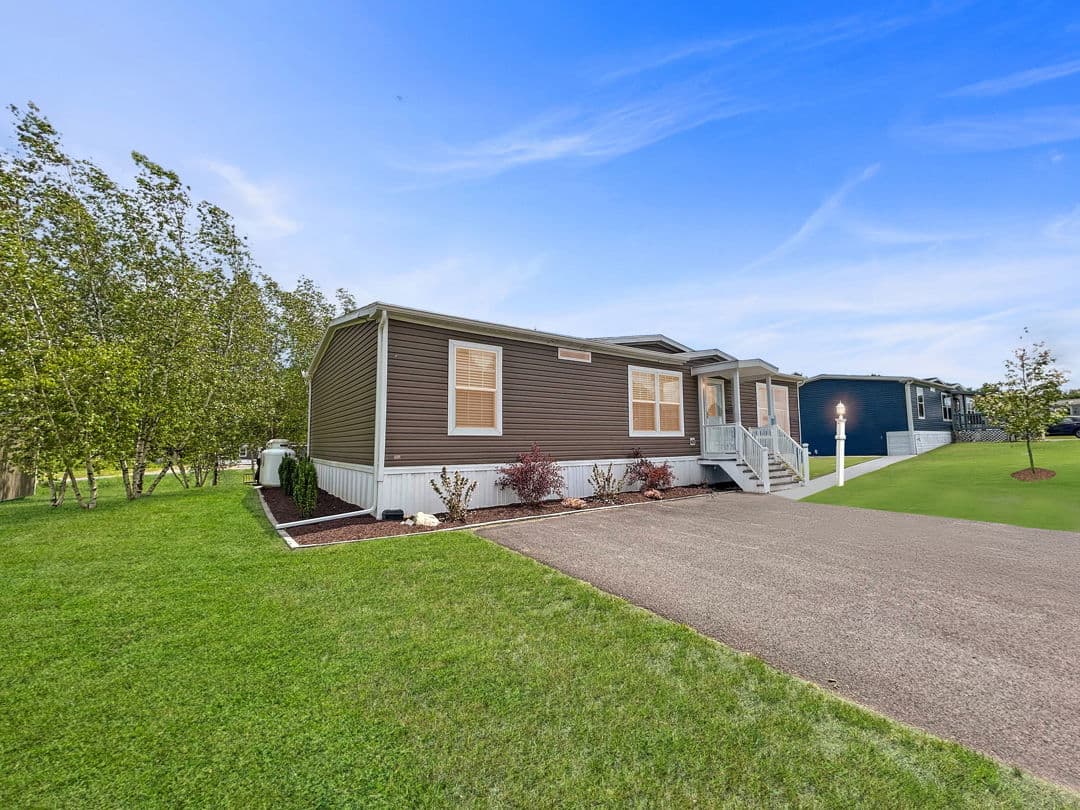 Rolling ridge 32a exterior home features