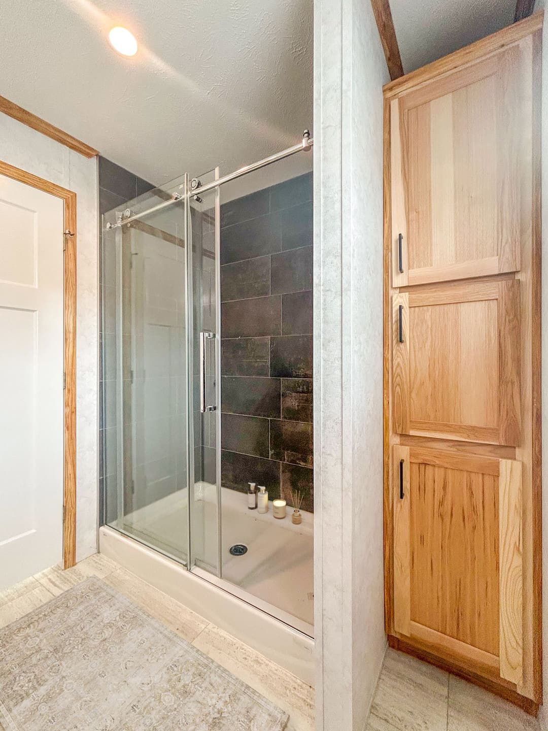 Hyspot 4c bathroom home features