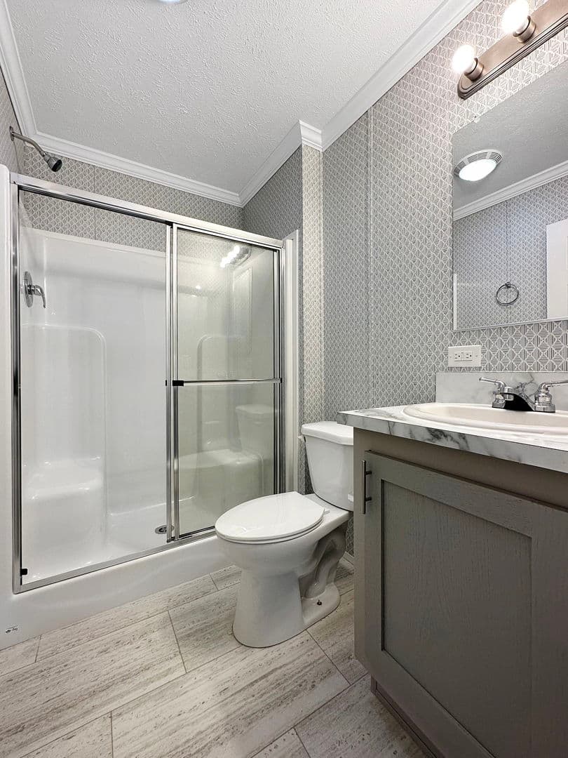 Rolling ridge 49 bathroom home features