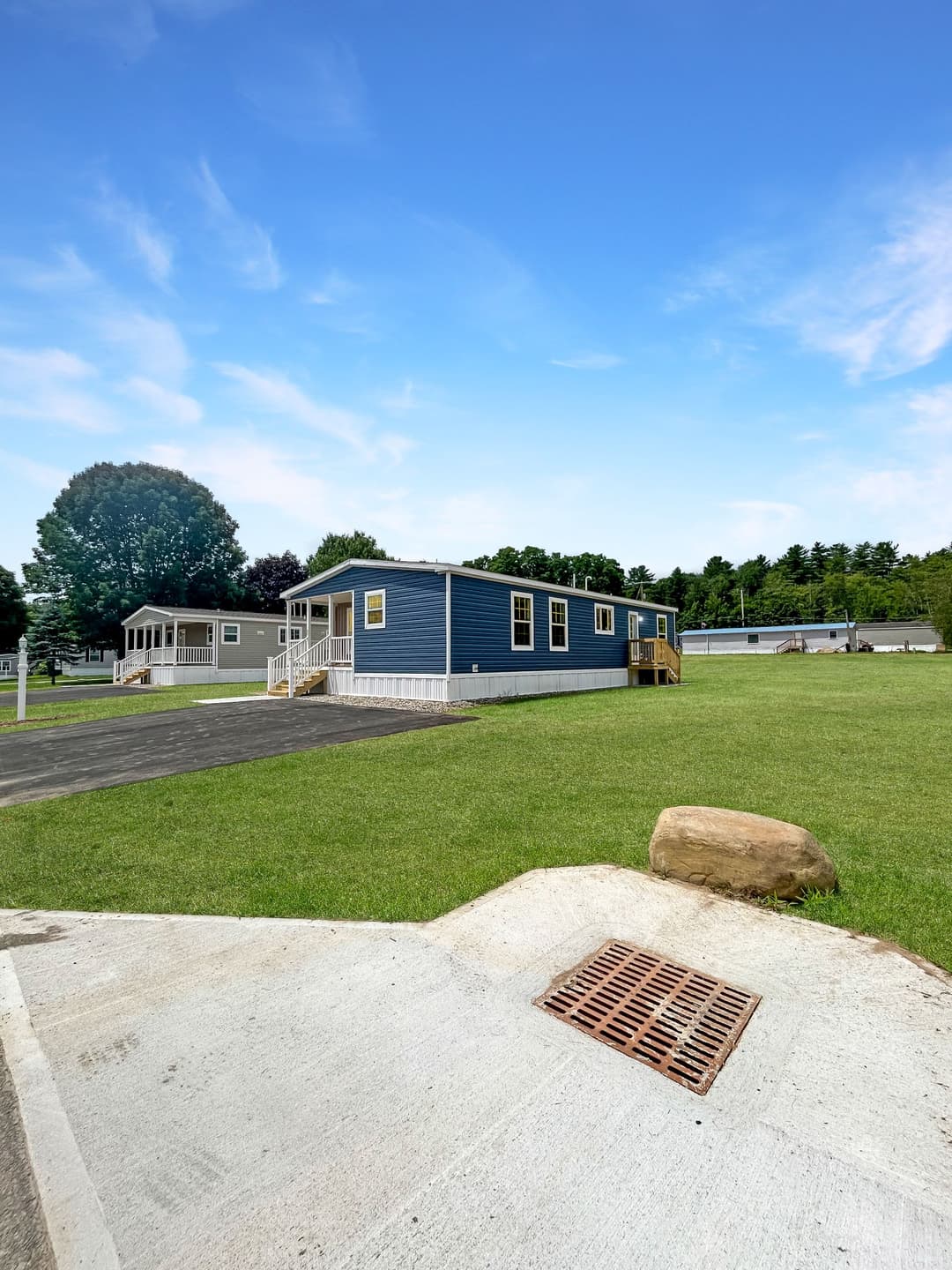Hyspot 4c exterior home features