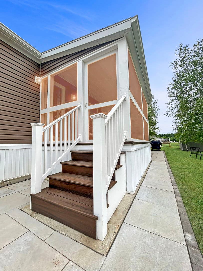 Rolling ridge 32a exterior home features