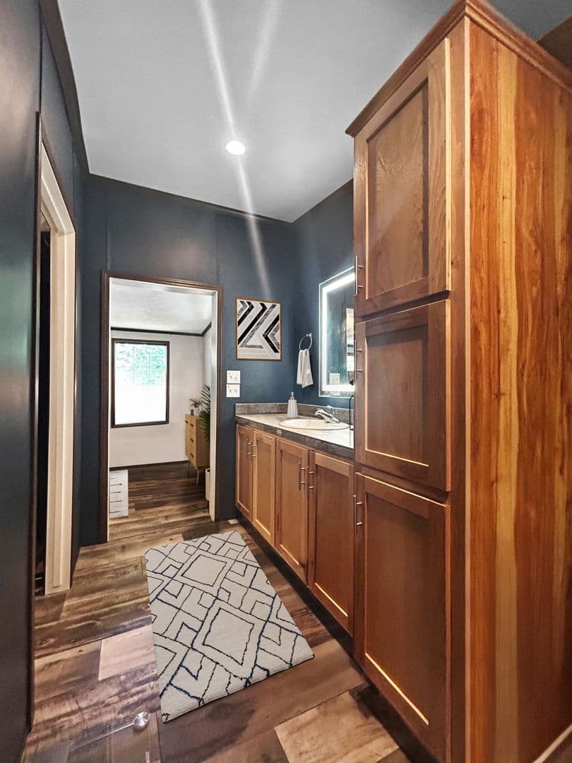 Saratoga village 294 bathroom home features