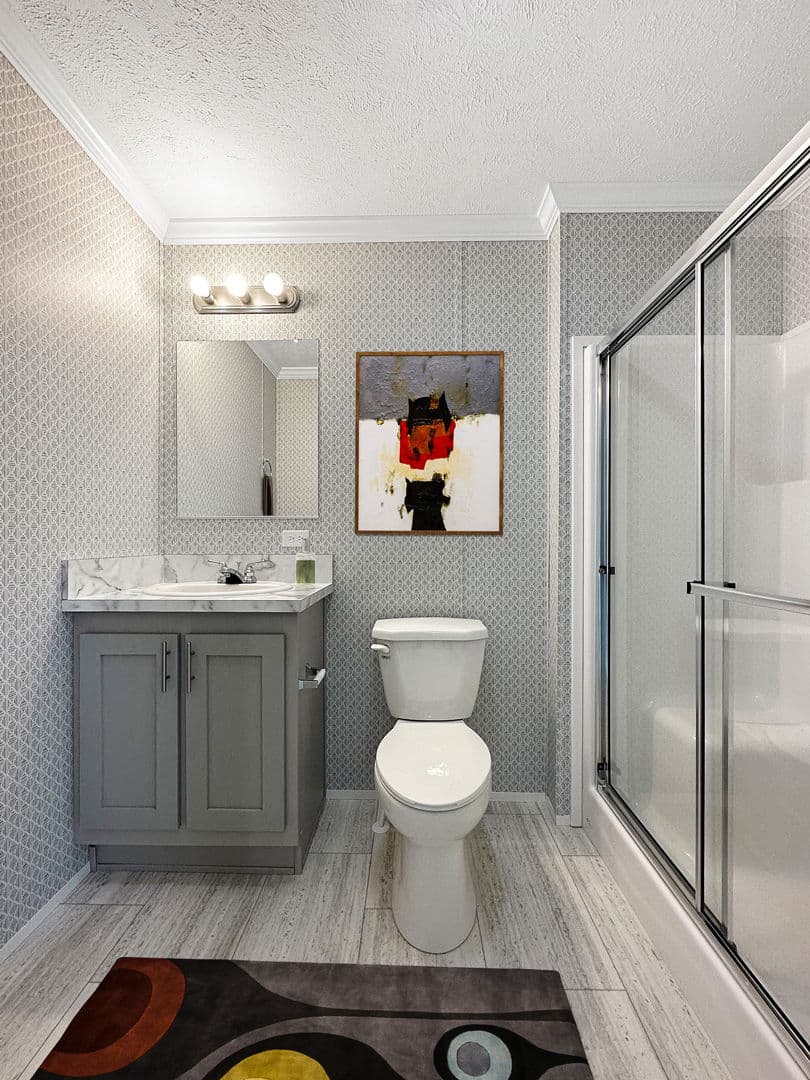 Rolling ridge 49 bathroom home features