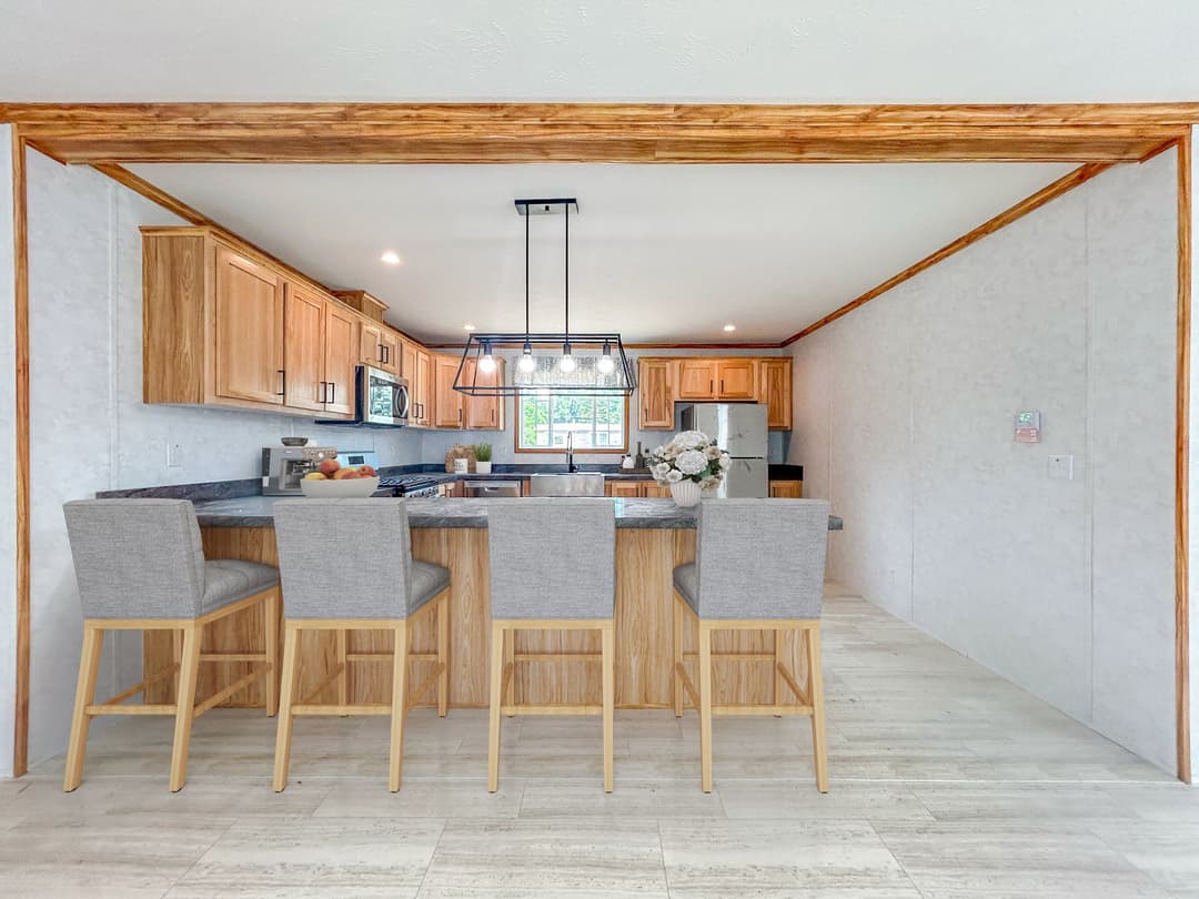 Hyspot 4c interior and kitchen home features