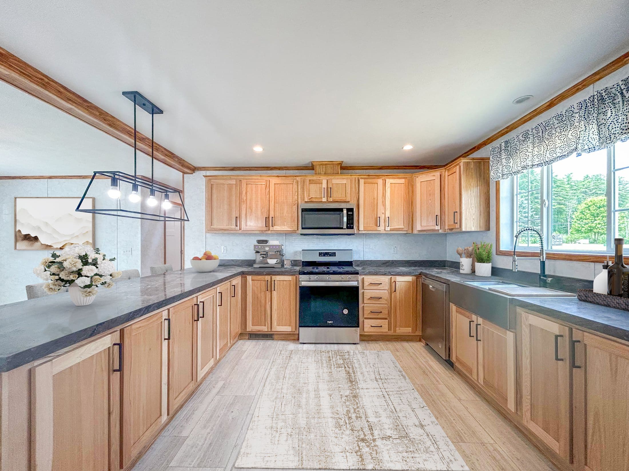 Hyspot 4c interior and kitchen home features