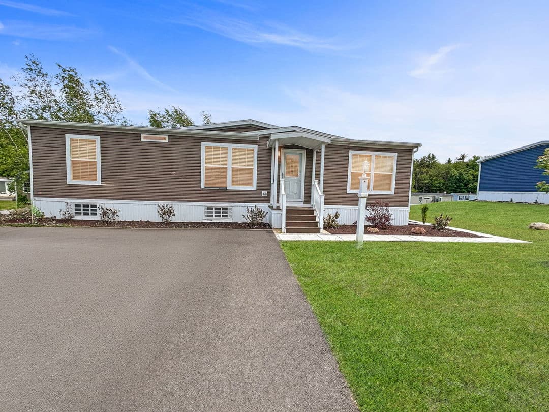 Rolling ridge 32a exterior home features