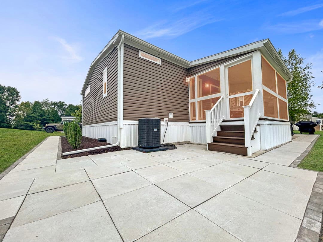 Rolling ridge 32a exterior home features