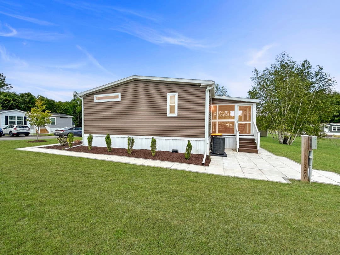 Rolling ridge 32a exterior home features