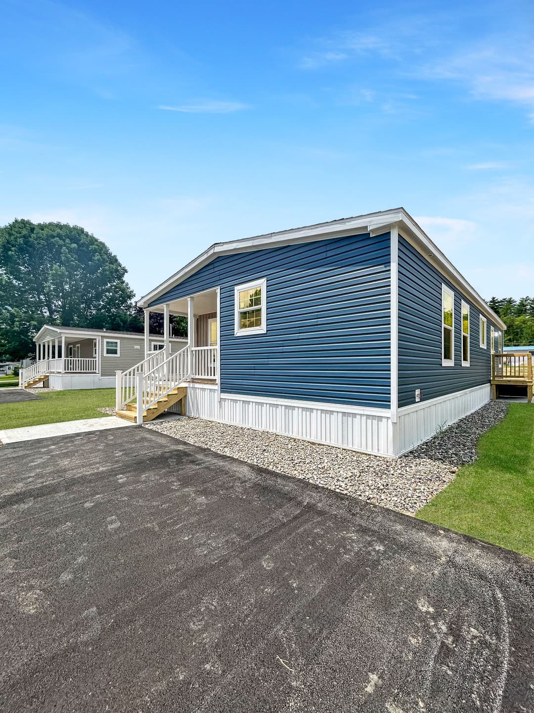 Hyspot 4c exterior home features