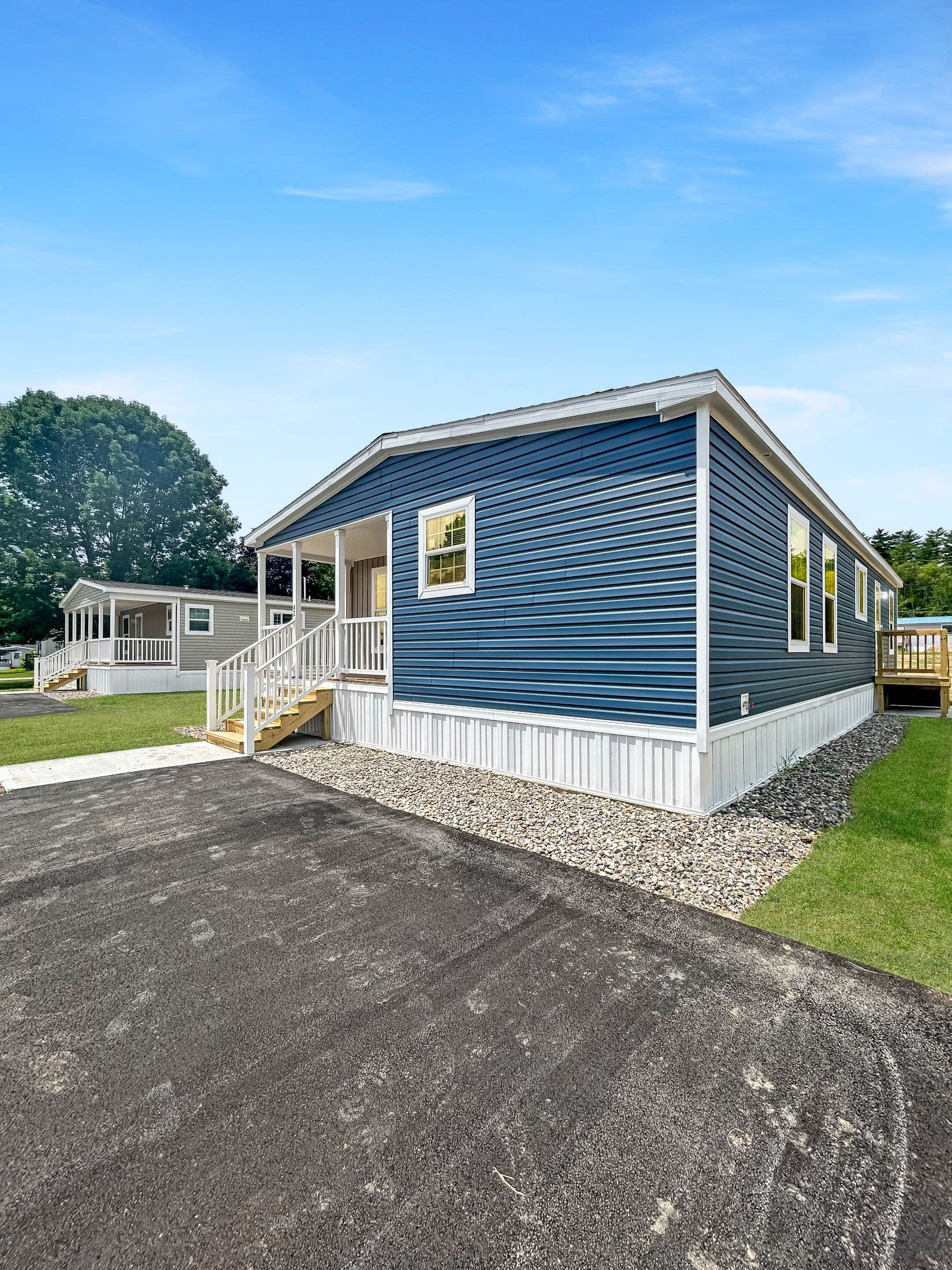 Hyspot 4c exterior home features
